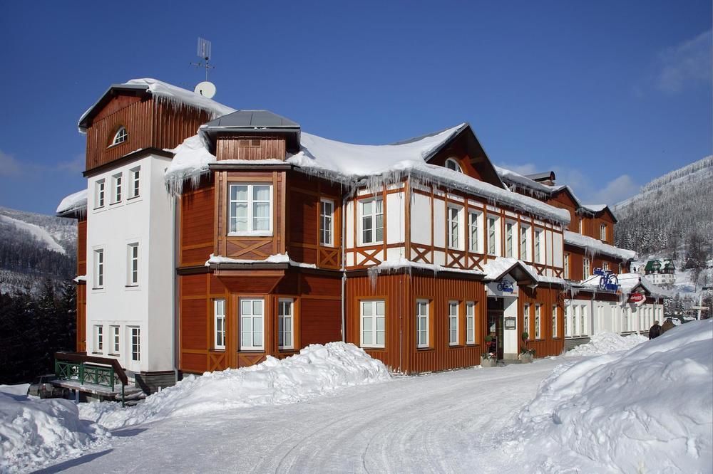 Hotel Snezka Špindlerŭv Mlýn Dış mekan fotoğraf